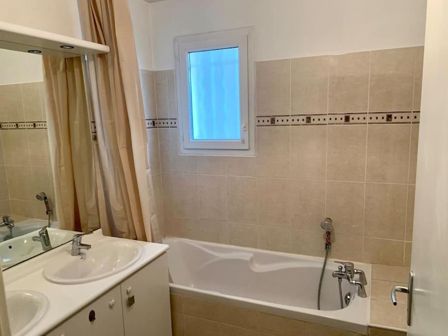 T3 Jardin 1 Km La ! Apartment